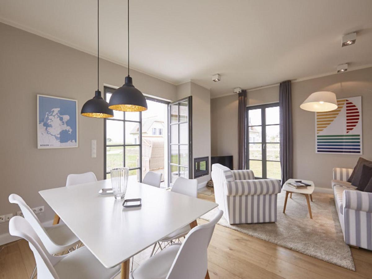 Holiday home Reetland Am - Premium Reetdachvilla Mit 3 Schlafzimmern, Sauna Und Kamin E24