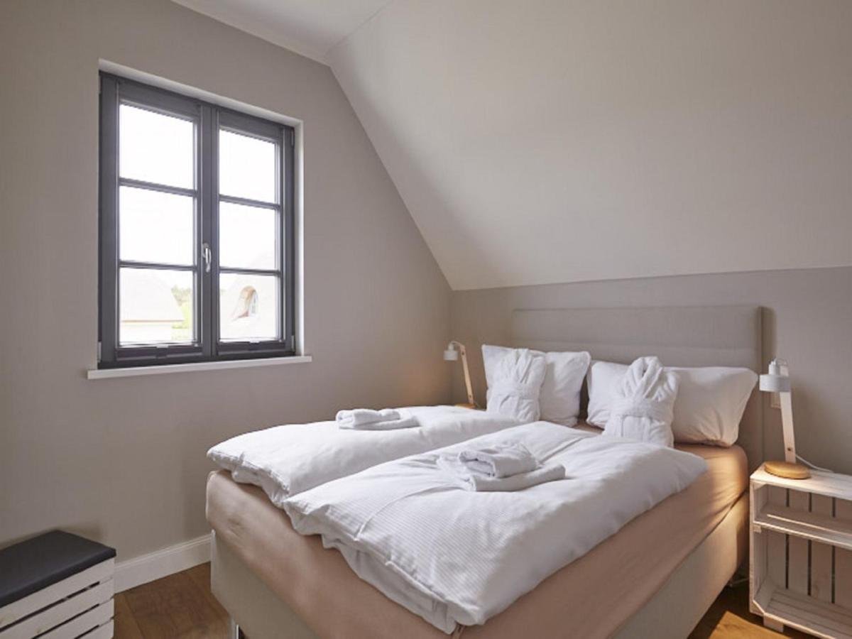 Reetland Am - Premium Reetdachvilla Mit 3 Schlafzimmern, Sauna Und Kamin E24 Holiday home Dranske