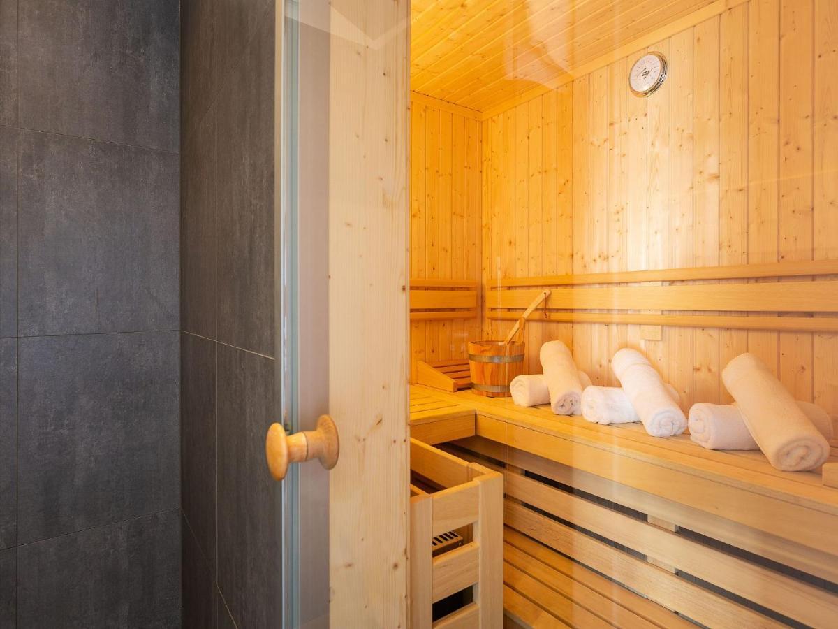 Reetland Am - Premium Reetdachvilla Mit 3 Schlafzimmern, Sauna Und Kamin E24 Holiday home *